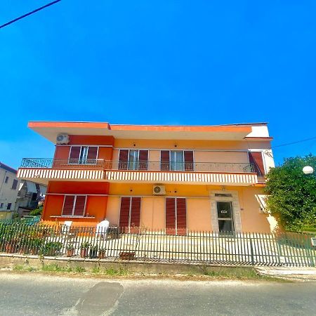 Dimitris Apartment 季亚科普通 外观 照片