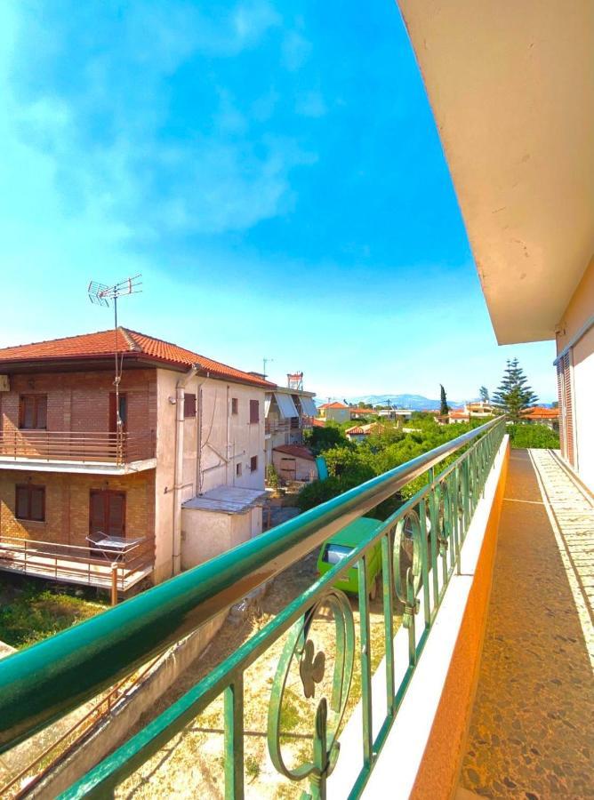 Dimitris Apartment 季亚科普通 外观 照片